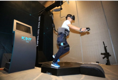 VR“神器”与《V战》的化学反应 虚拟现实技术的新里程碑